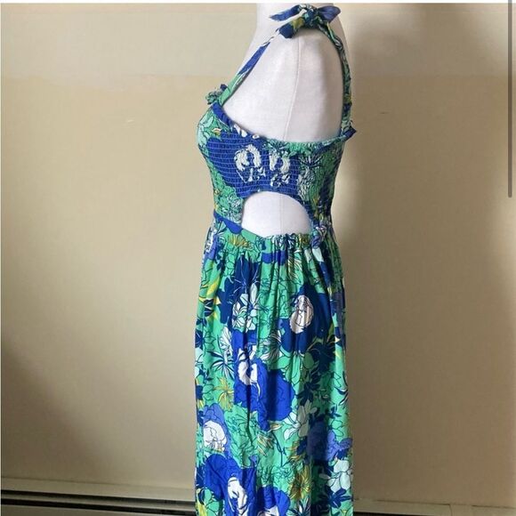JAPNA BLUE GREEN FLORAL CUTOUT SMOCKED TIERED MAXI DRESS SIZE LARGE - Picture 1 of 10
